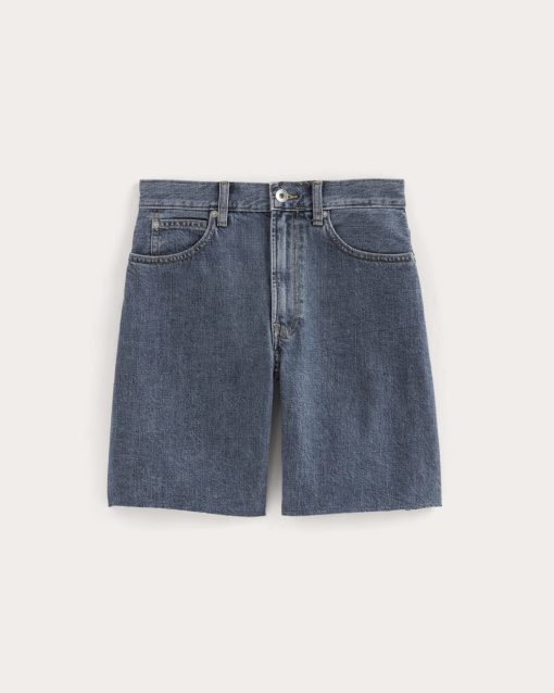 Alternative view of The OG Baggy Jean Short | Medium Blue