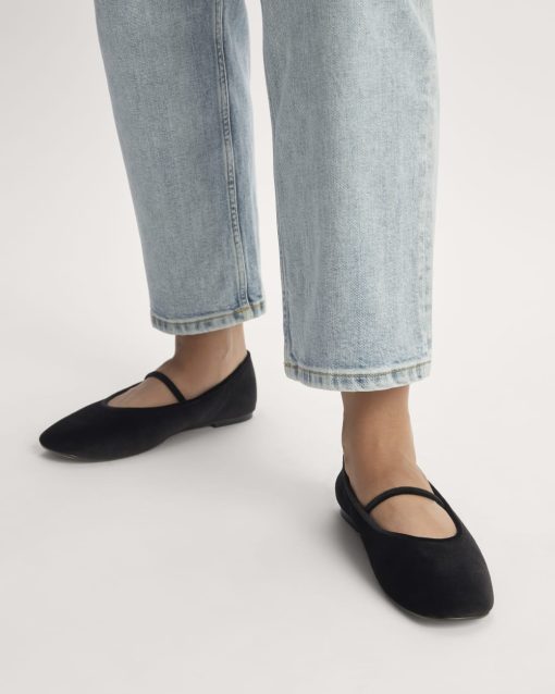 Alternative view of The Day Mary Jane | Black Velvet