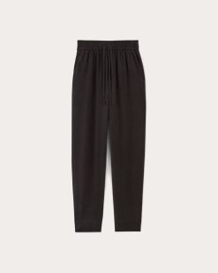 Alternative view of The Tapered Pant in Butterlite | Black