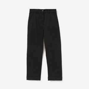Alternative view of The Straight-Leg Crop | Black | Regular