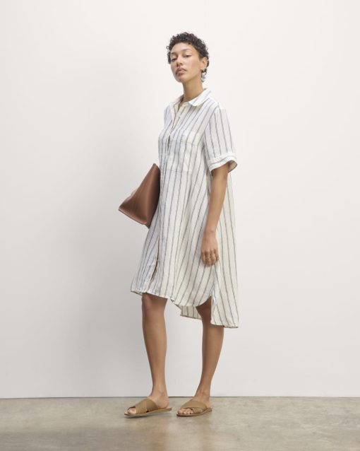 The Daytripper Dress in Linen | Bone/Navy