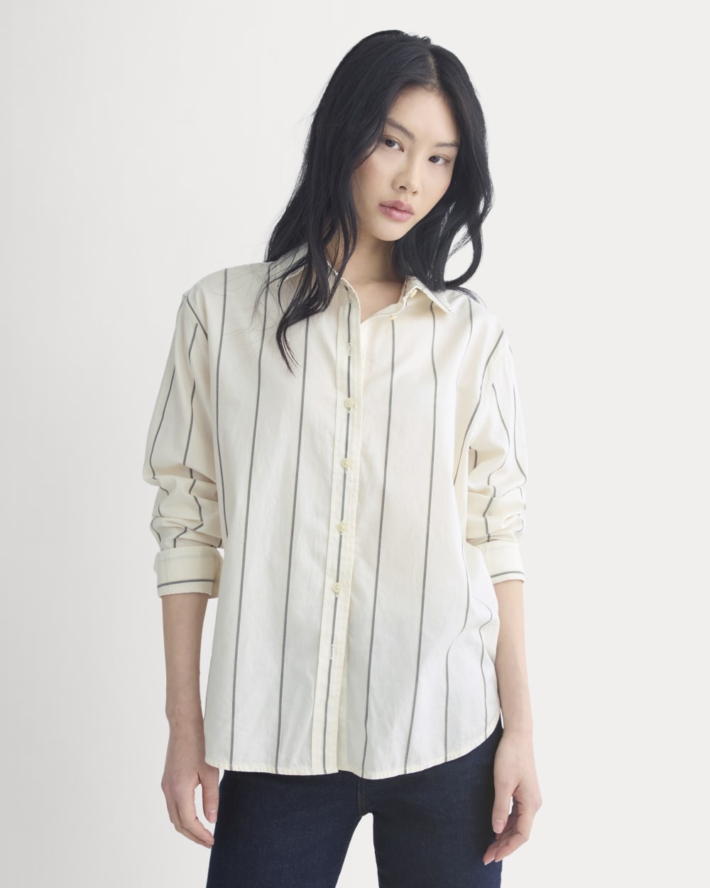 Everyday Shirt in Silky Cotton | Gardenia/Meteorite - Image 3