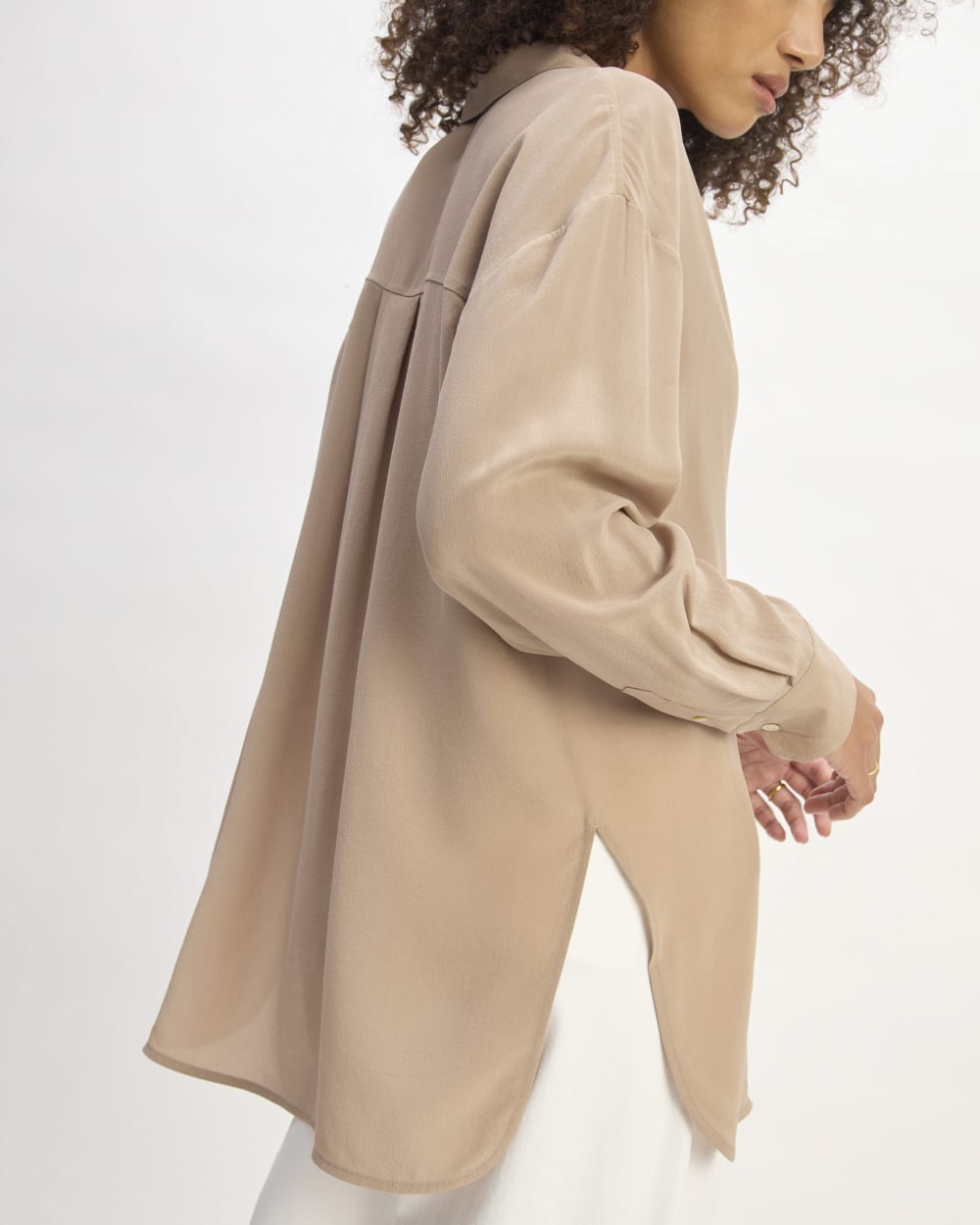 The Boyfriend Shirt in Washable Silk | Chanterelle - Image 5