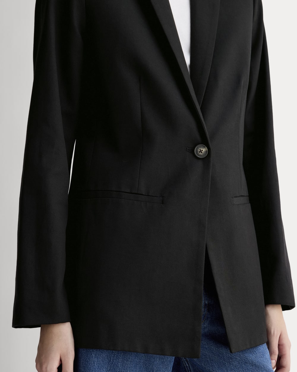 The Relaxed Blazer in Buttersmooth | Black - Image 4