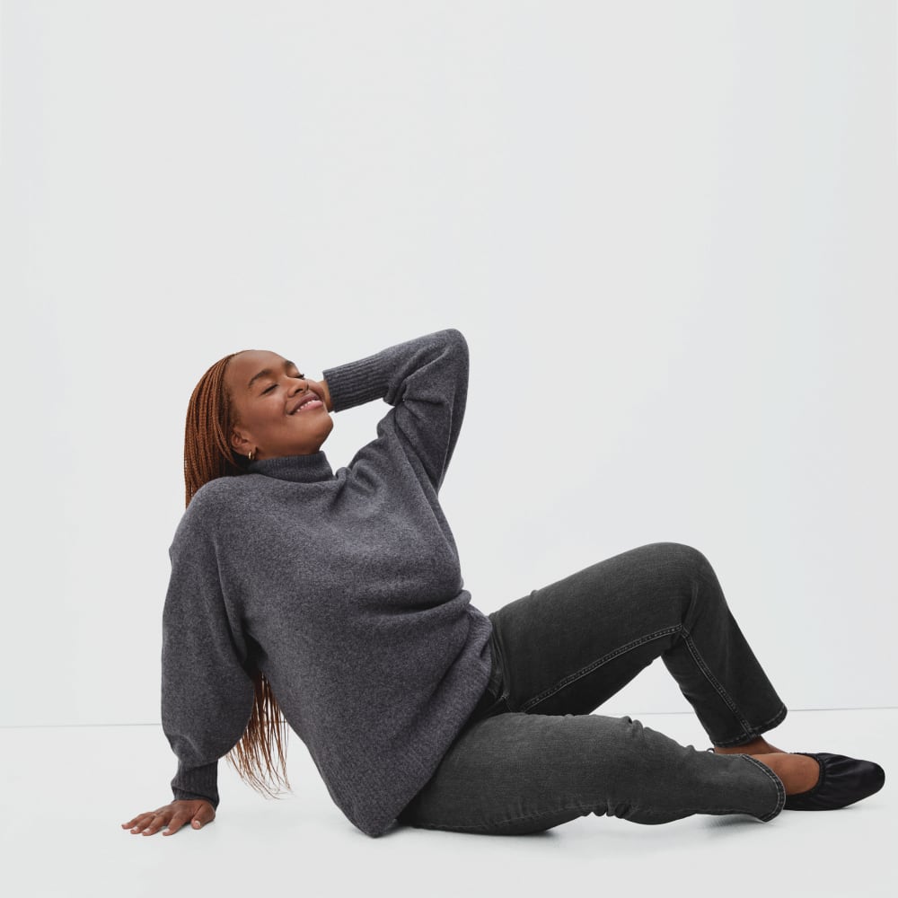 The Curvy Cheeky® Straight Jean | Washed Black | 28.5 Inseam - Image 9