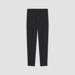 Alternative view of The Poplin Pleated Taper Pant | Black