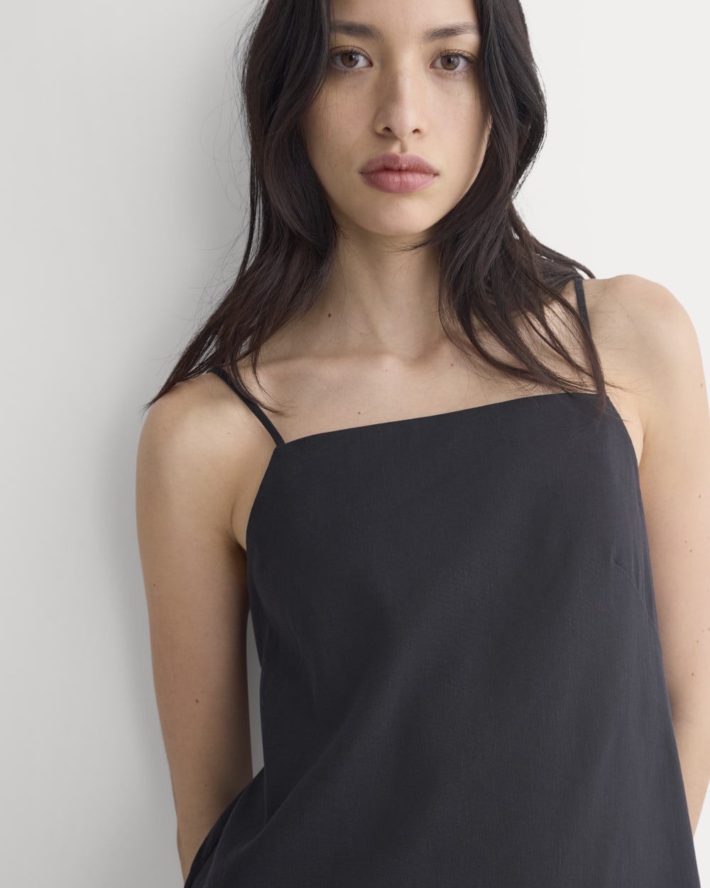 Mini Shift Dress in Stretch Linen | Black - Image 3